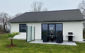 Neu! Modernes Ferienhaus Schwanbeck Mit Whirlpool-Option